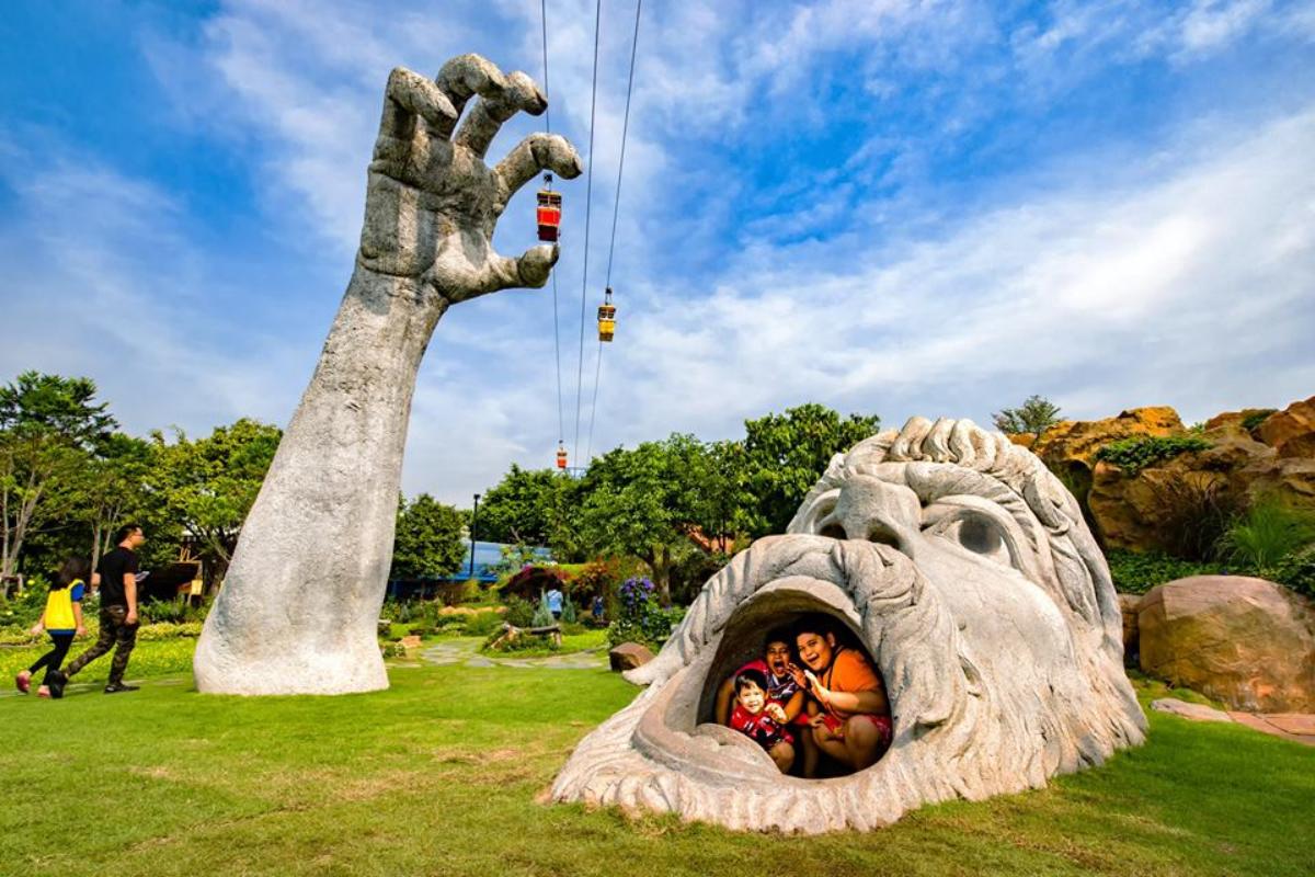 Dream World Park with Lunch & Transfer  (Full day)
