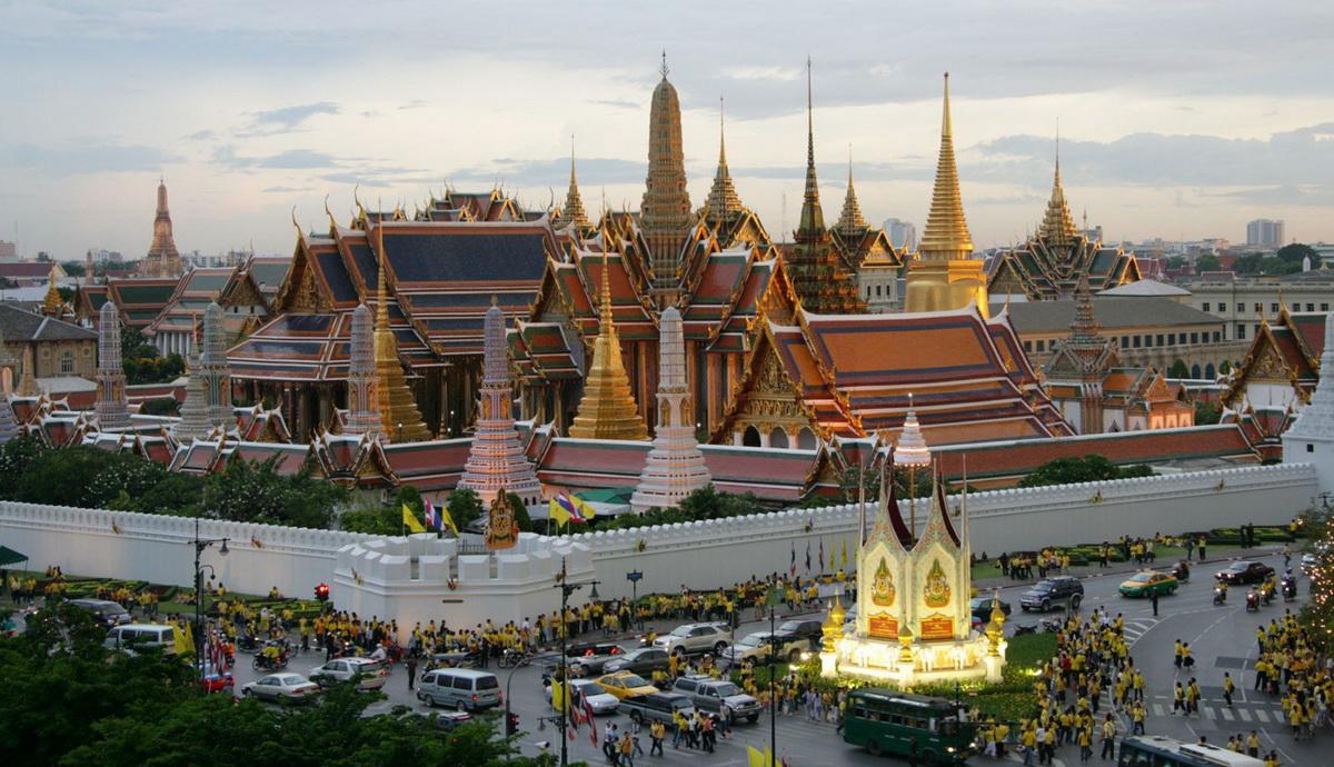 Grand Palace & Emerald Buddha Tour in Bangkok 3D2N